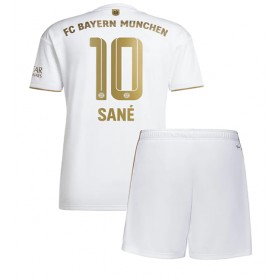Baby Fußballbekleidung Bayern Munich Leroy Sane #10 Auswärtstrikot 2022-23 Kurzarm (+ kurze hosen)